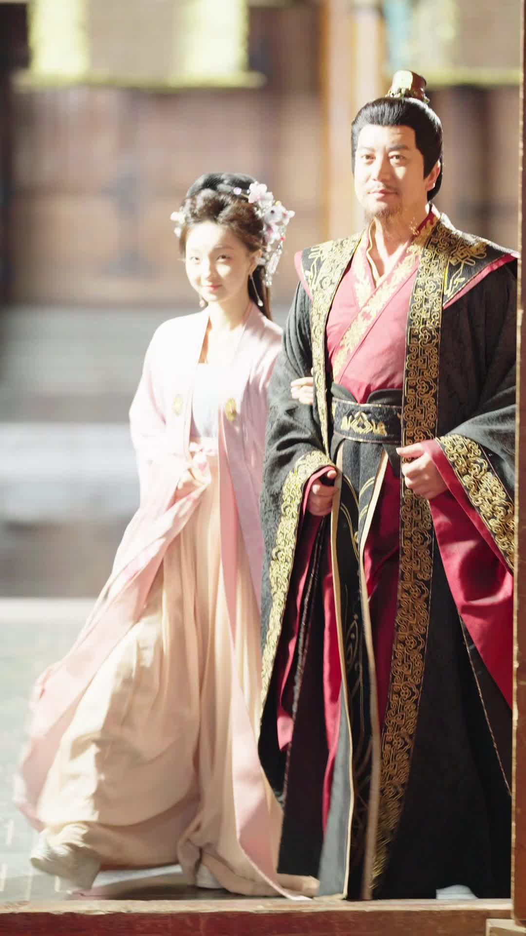 Episode 13 - An Empress in a Weak Wife's Body